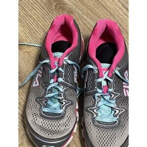Fila Pink Gray Teal Womens size 6.5 Running Shoes Sneakers